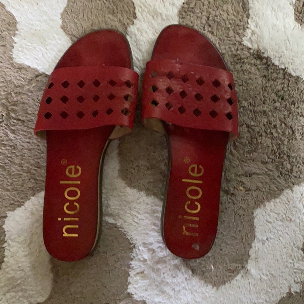 EUC Nicole Sandals sz 7.5